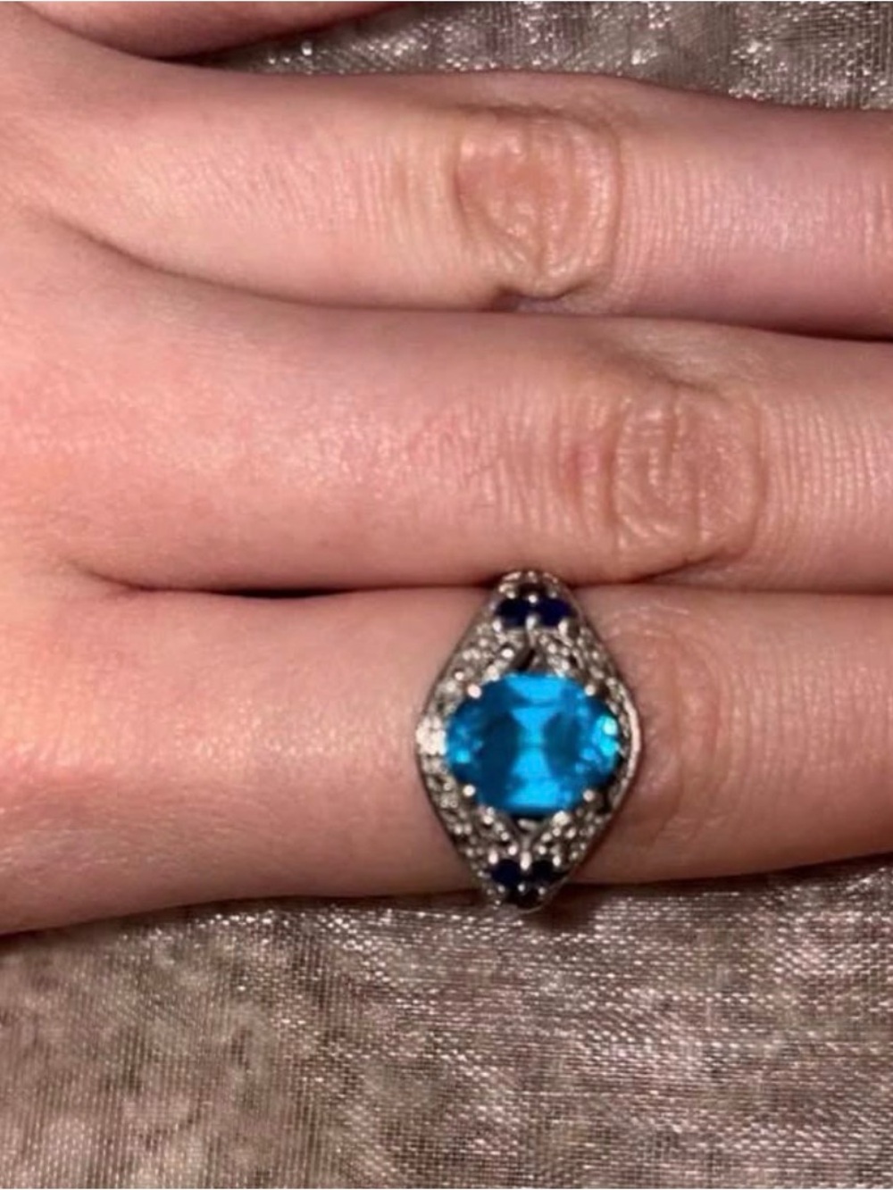 Vintage-Style Blue Sapphire Gemstone 925 Sterling Silver Ring - Size 8